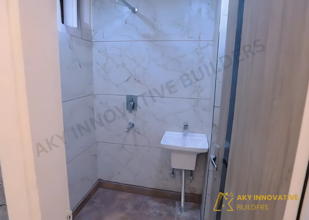 AKY-Emerald-Palam-3BHK-First-Floor-Back-Side-Washroom-2