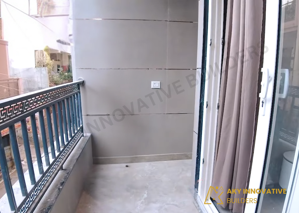 AKY-Topaz-Heights-Dwarka-3BHK-First-Floor-Front-Side-Balcony