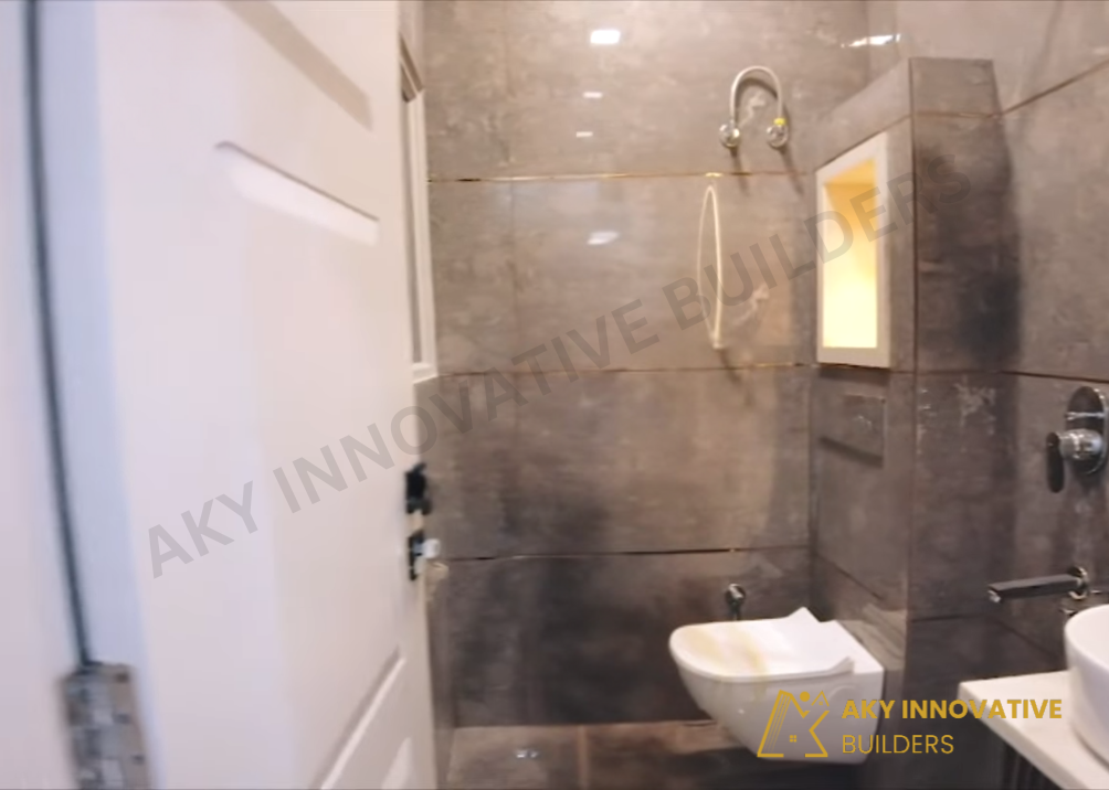 AKY-Topaz-Heights-Dwarka-4BHK-Third-Floor-Front-Side-Washroom